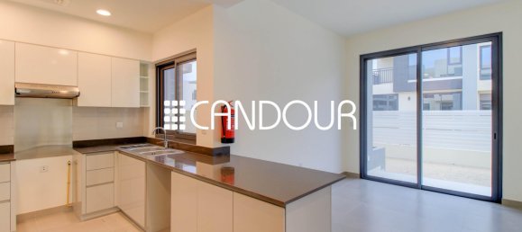 Moradia em banda T4 em Dubai Hills Estate, UAE N.º 55948 2