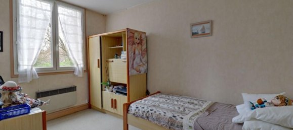 3 bedrooms House in Vernouillet, France No. 151804 9