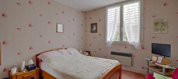 3 bedrooms House in Vernouillet, France No. 151804 8