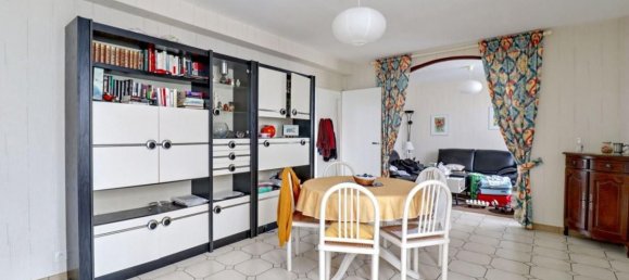 3 bedrooms House in Vernouillet, France No. 151804 4