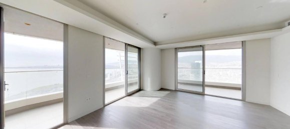 3 bedrooms Property in Izmir, Turkey No. 17397 9