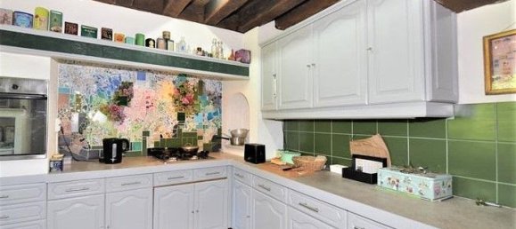 5 bedrooms House in Blois, France No. 274898 4