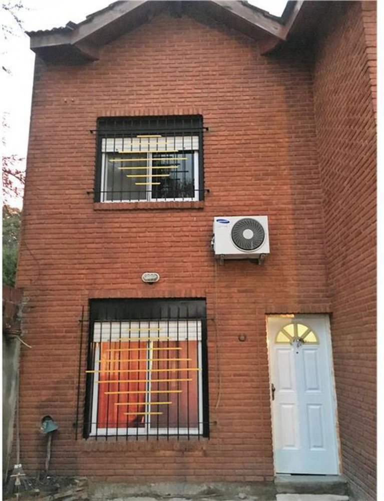 2 bedrooms House in Tigre, Argentina No. 6087