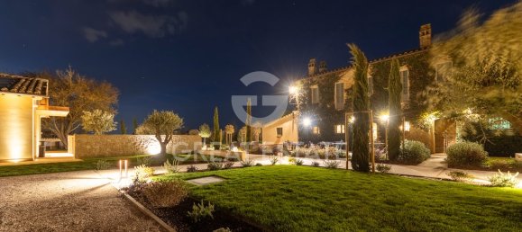 16 bedrooms Hotel in Bastia Umbra, Italy No. 329531 3