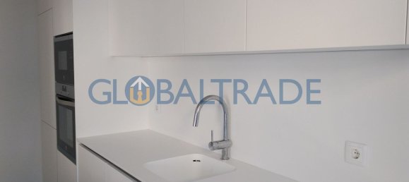 4 bedrooms Apartment in Porto, Portugal No. 78901 33