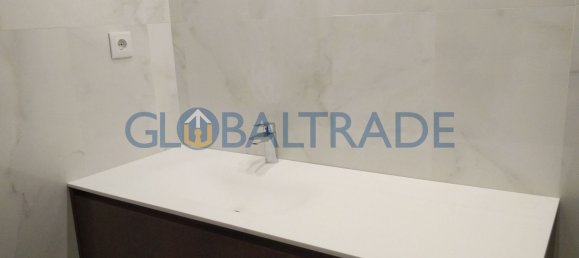 4 bedrooms Apartment in Porto, Portugal No. 78901 27