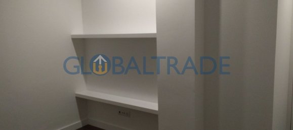 4 bedrooms Apartment in Porto, Portugal No. 78901 16
