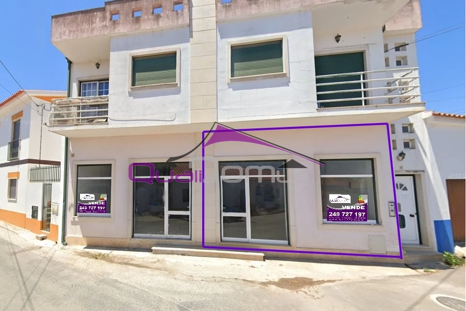 134m² Commercial property in Riachos, Portugal No. 93743