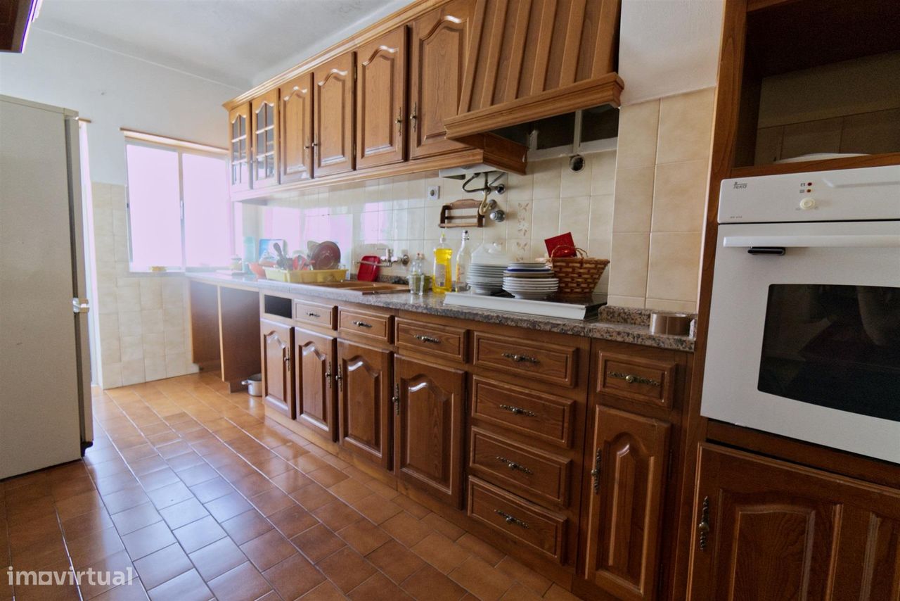 3 bedrooms Apartment in Castelo Branco, Portugal No. 346130