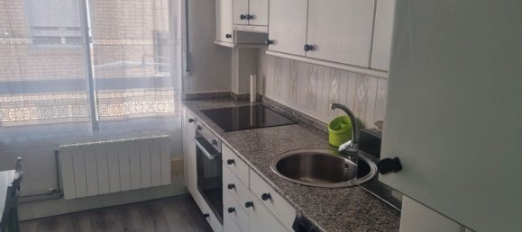 Apartamento de 2 dormitorios en Burgos, Spain No. 139160 3