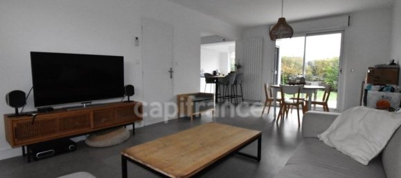 4 bedrooms House in Neuville-en-Ferrain, France No. 216557 6