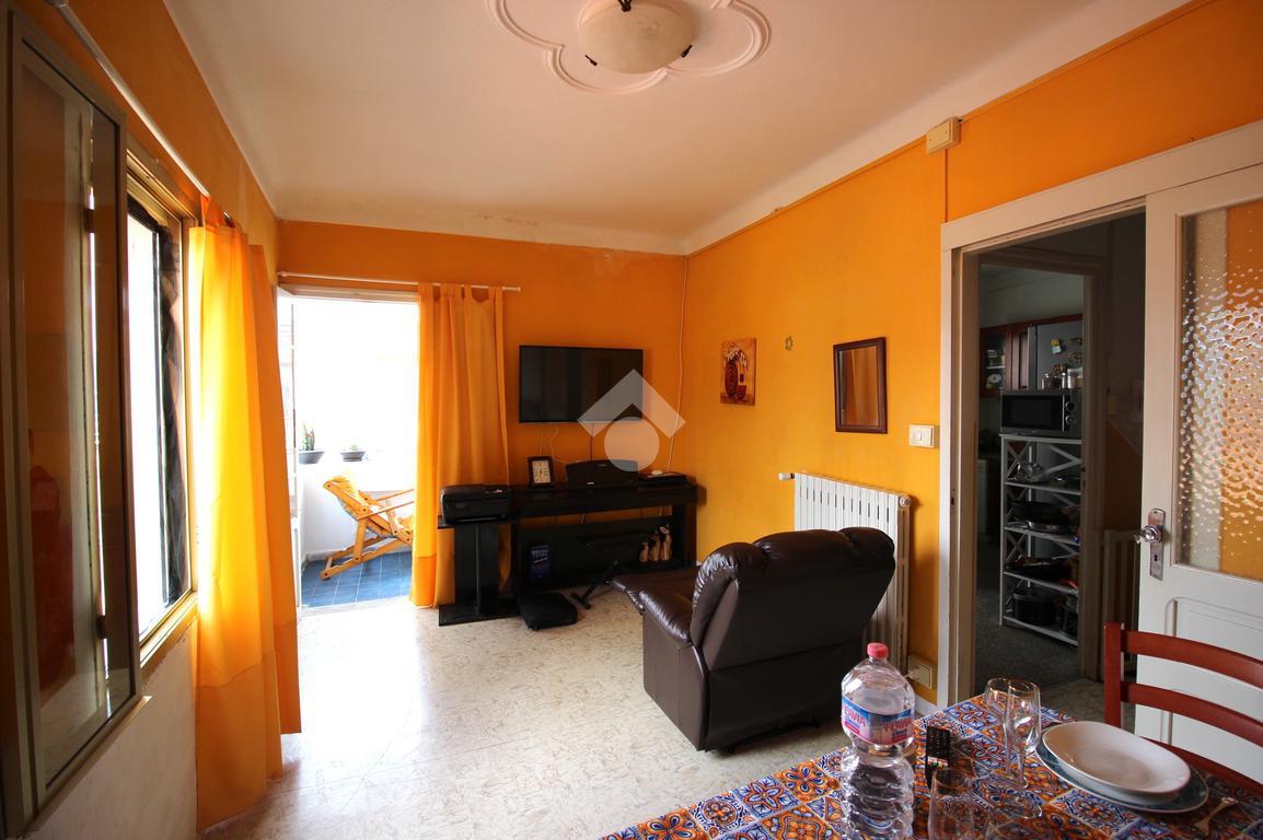 4-salle Maison à Sanremo, Italy No. 2663