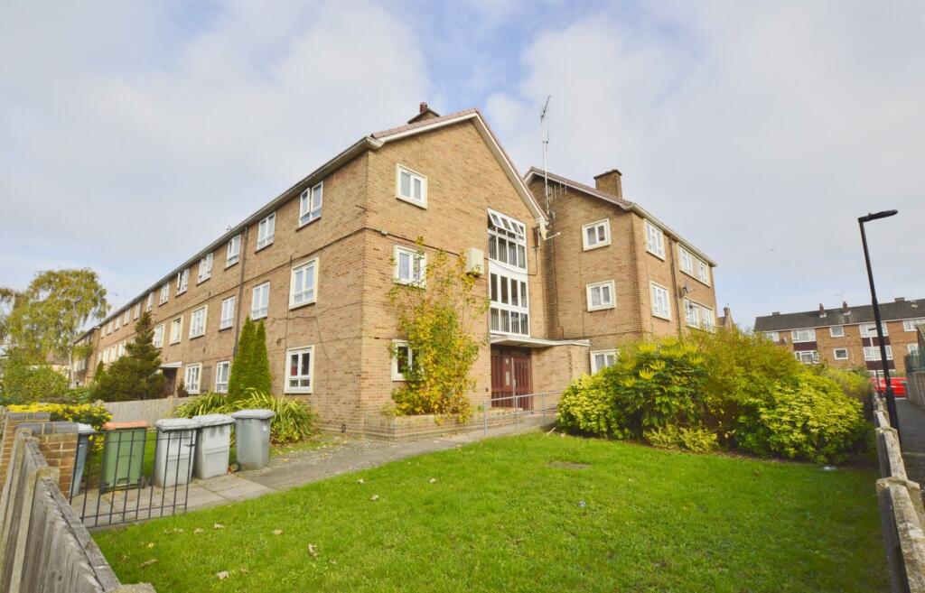 1 bedroom Apartment in East Ham, United Kingdom No. 12497