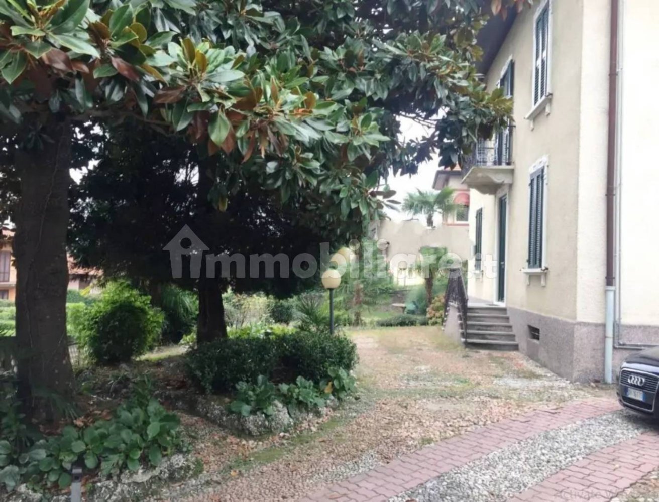 12 bedrooms Apartment in Gemonio, Italy No. 149740