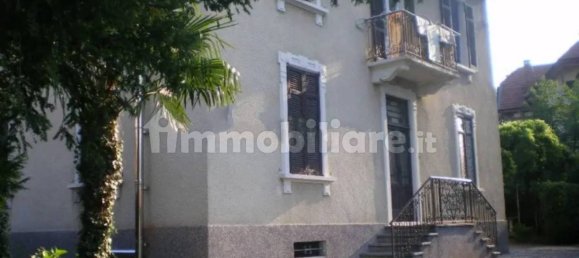 12 bedrooms Apartment in Gemonio, Italy No. 149740 2