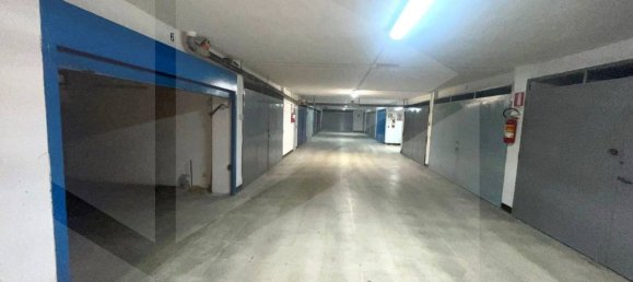 1 room Garage in Molfetta, Italy No. 17820 2