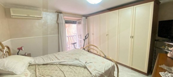 2 rooms Apartment in Naples, Italy No. 20984 3