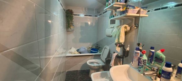 2 rooms Apartment in Naples, Italy No. 20984 4