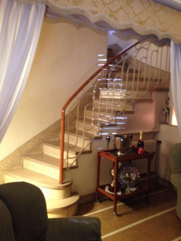 Casa de 3 dormitorios en Buenos Aires, Argentina No. 96234