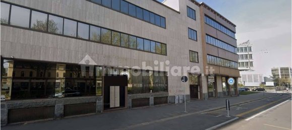 Oficina de 5 habitaciónes en Turin, Italy No. 184910 7