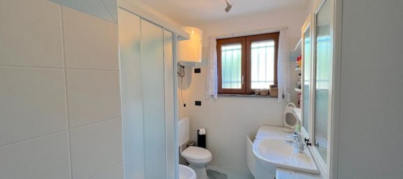 3 rooms Apartment in Udine, Italy No. 71029 12