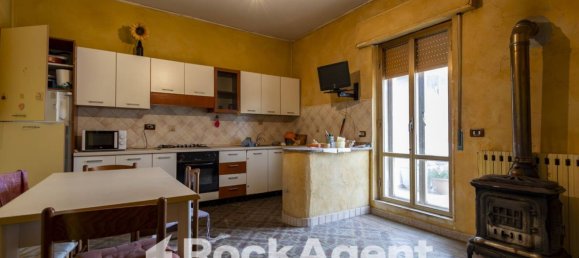 2 Schlafzimmer Wohnung in Catanzaro, Italy, Nr. 291281 2