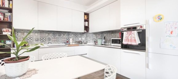 4 Schlafzimmer Wohnung in Zevio, Italy, Nr. 359860 14