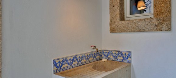 6 bedrooms Villa in Porto, Portugal No. 107515 36