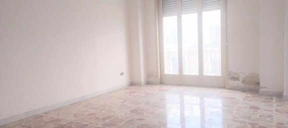 Квартира с 3 комнатами в Паче дель Мела, Италия № 290142 4