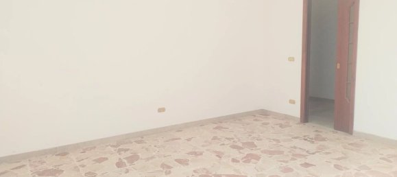 Квартира с 3 комнатами в Паче дель Мела, Италия № 290142 17