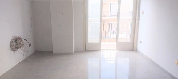 Квартира с 3 комнатами в Паче дель Мела, Италия № 290142 11