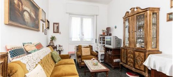 2 bedrooms Apartment in Genoa, Italy No. 308512 3