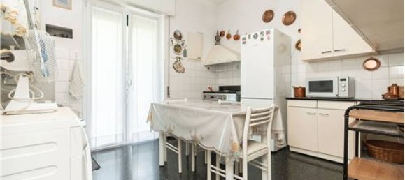 2 bedrooms Apartment in Genoa, Italy No. 308512 13