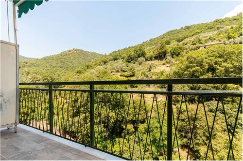 2 bedrooms Apartment in Genoa, Italy No. 308512