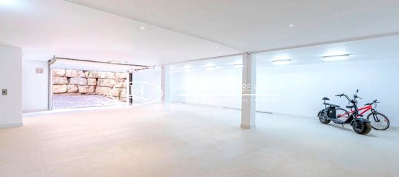 Villa de 7 dormitorios en Marbella, Spain No. 19458 10