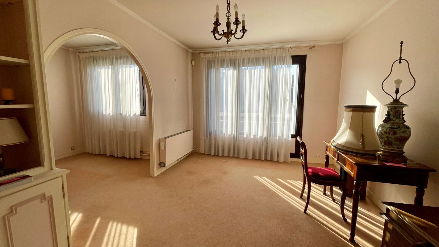 2 Schlafzimmer Wohnung in Saint-Cyr-l'Ecole, France, Nr. 120533