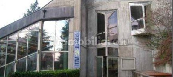  Commercial property in Induno Olona, Italy No. 285810 2