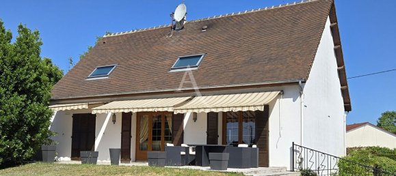 Дом с 6 спальнями в Жаржо, Франция № 275811 9