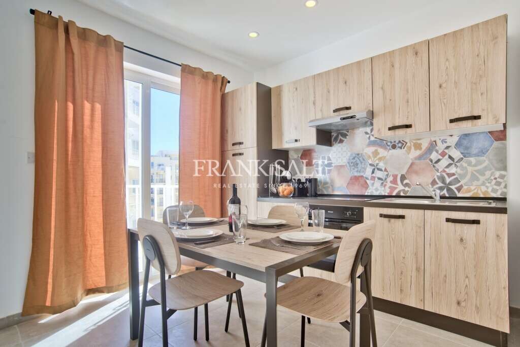 2 bedrooms Apartment in Sliema, Malta No. 10504