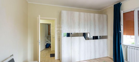 4 rooms Apartment in Brescia, Italy No. 233162 20