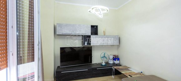 4 rooms Apartment in Brescia, Italy No. 233162 5