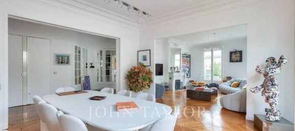 3 bedrooms Apartment in Paris, France No. 127948 6