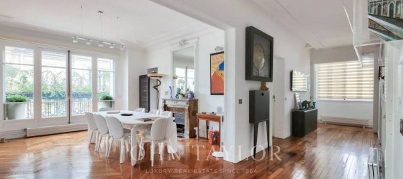 3 bedrooms Apartment in Paris, France No. 127948 7