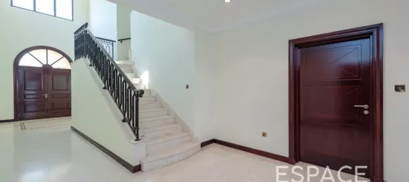 Вилла с 4 спальнями в Пальма Джумейра, ОАЭ № 106214 8