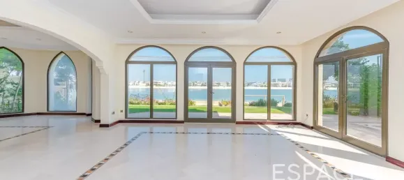 Вилла с 4 спальнями в Пальма Джумейра, ОАЭ № 106214 2