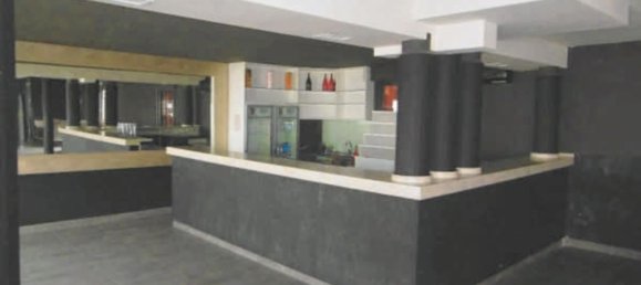 473m² Building in Casaleone, Italy No. 216657 9