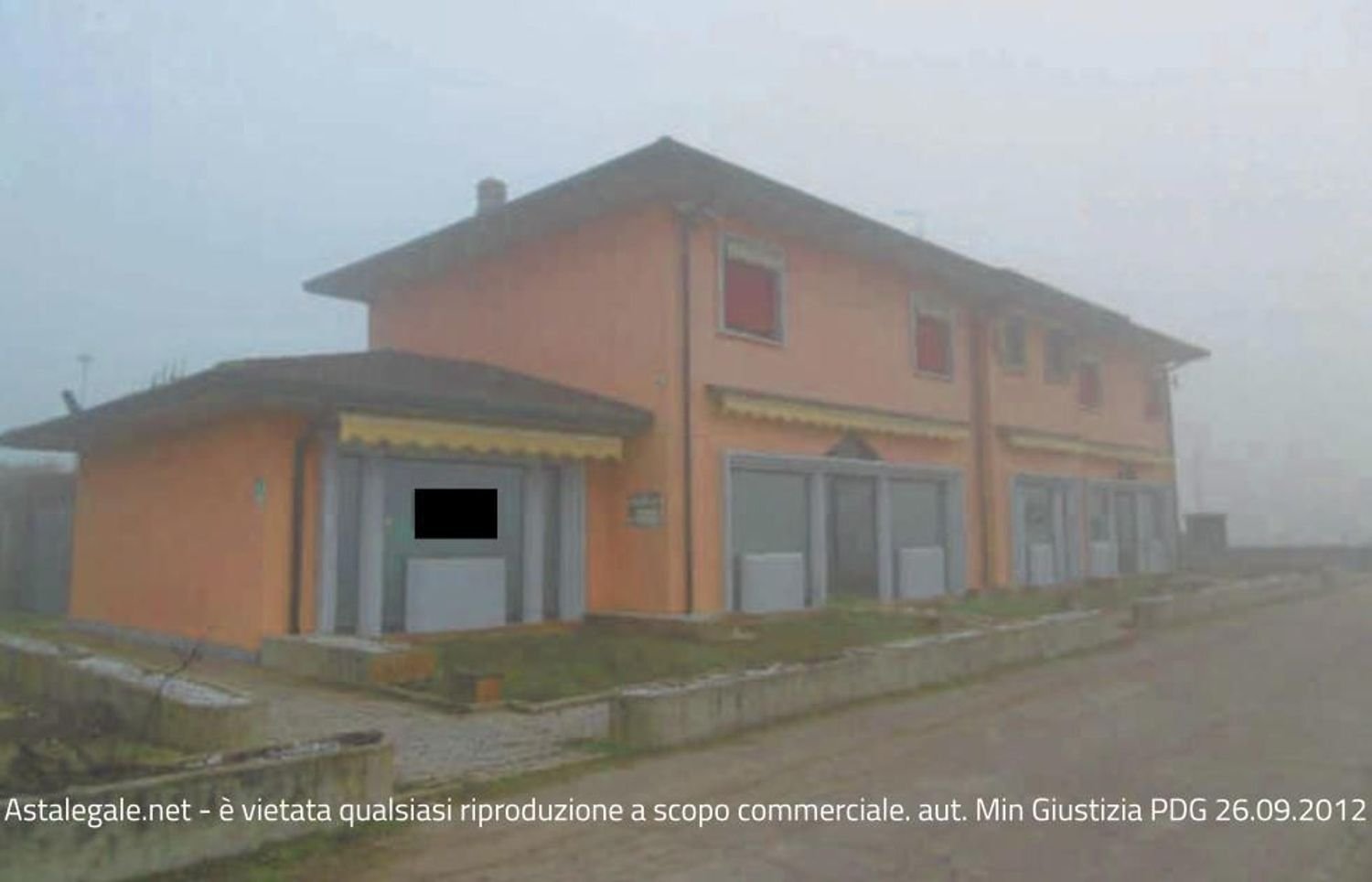 473m² Building in Casaleone, Italy No. 216657
