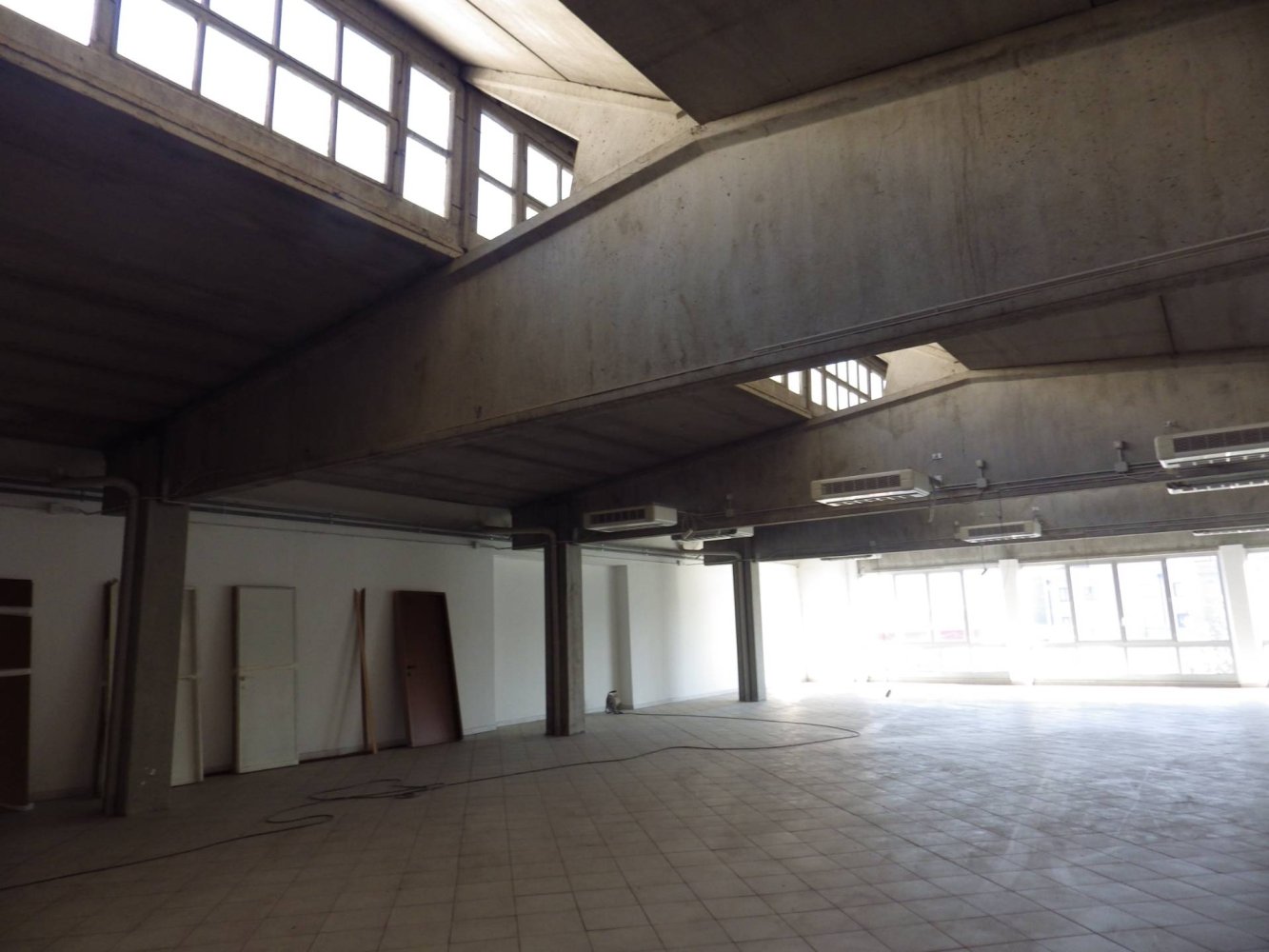 1 room Commercial property in Rosta, Italy No. 89328