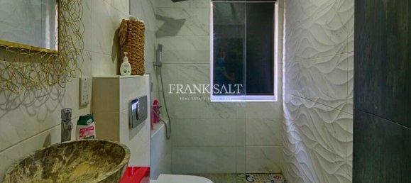 2 غرف نوم طابقين في Swieqi, Malta رقم 9960 8