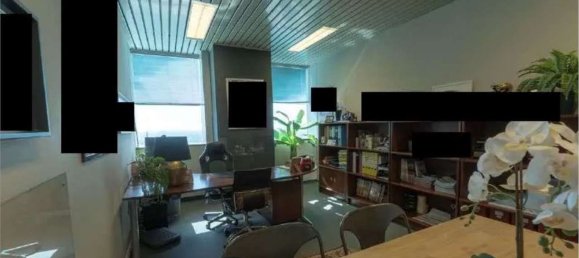 161m² Office in Brescia, Italy No. 274927 23